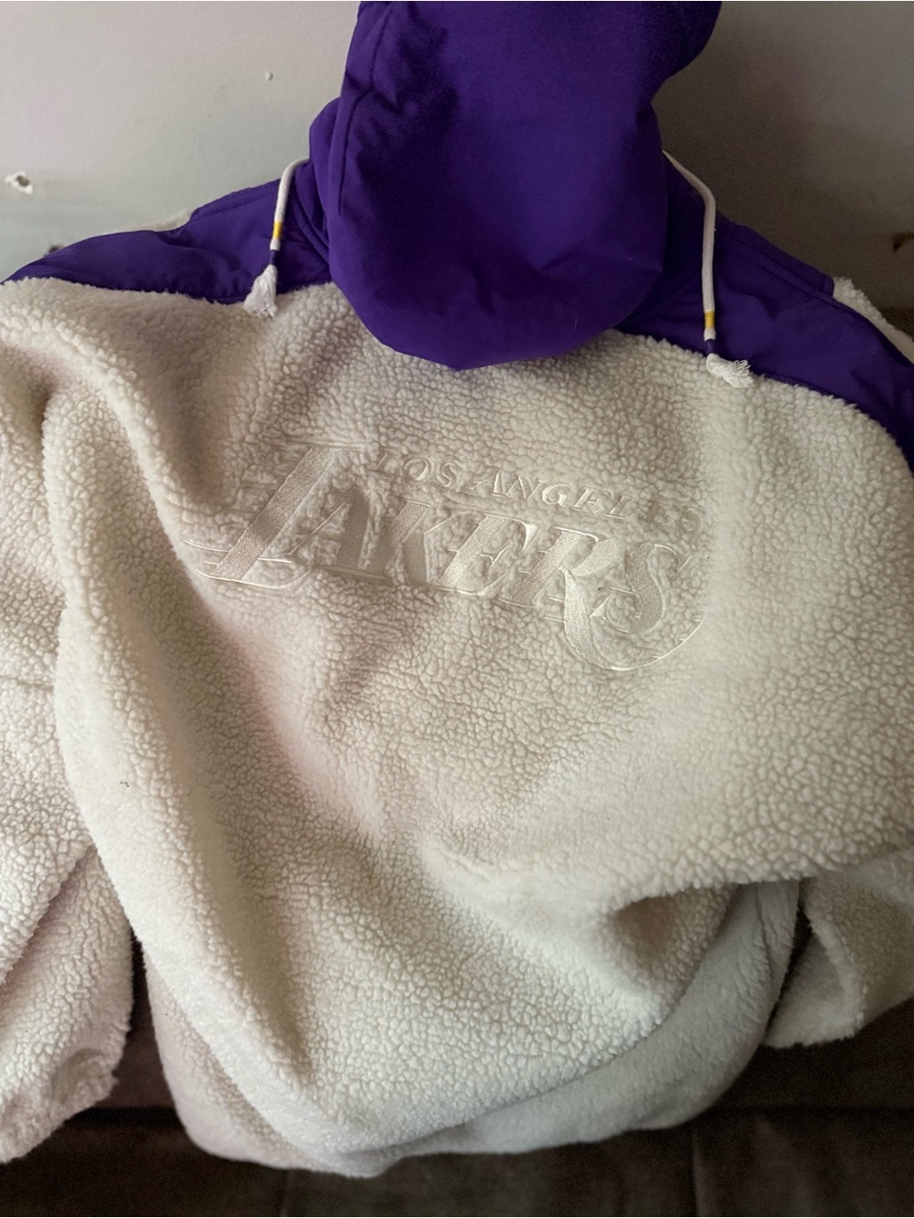 Los Angeles Lakers Sherpa Pullover Hoodie - White & Purple